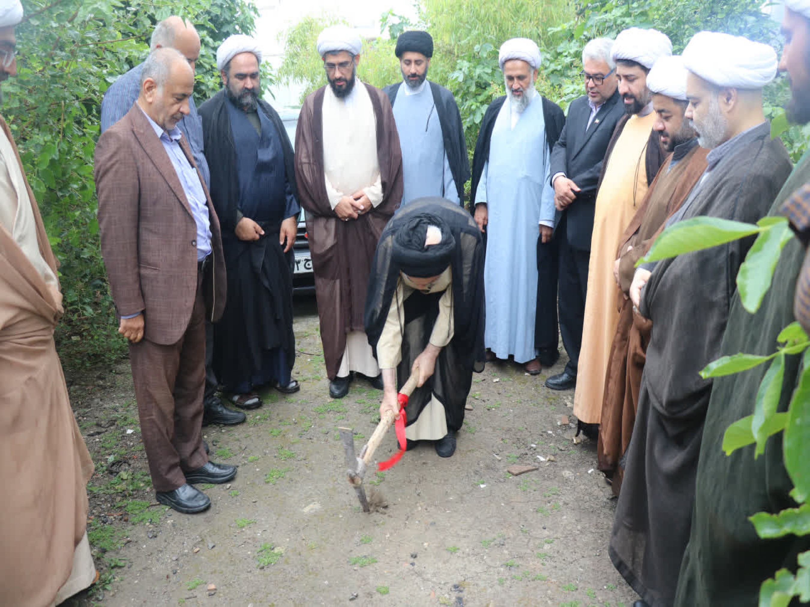 آئین کلنگ زنی پروژه خوابگاه متاهلی مدرسه علمیه امام صادق(علیه السلام) بندرترکمن